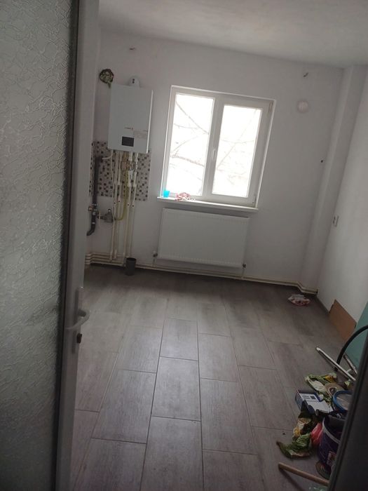 Vând apartament renovat