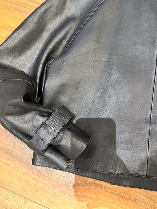 Кожен тренч Massimo Dutti