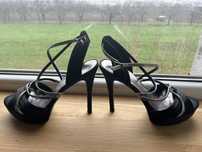 Pantofi Guess marimea 38