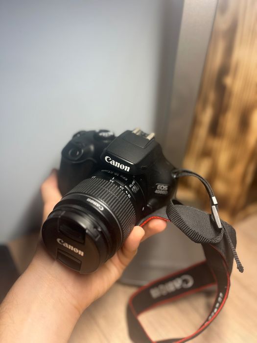 Canon EOS 4000 D + genatā