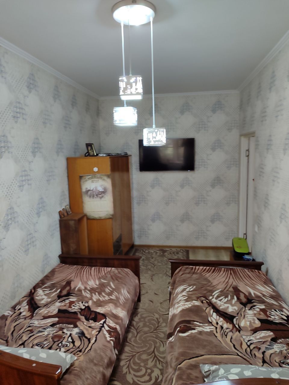 Продаётся 3/1/4 на м-в Карасу 1