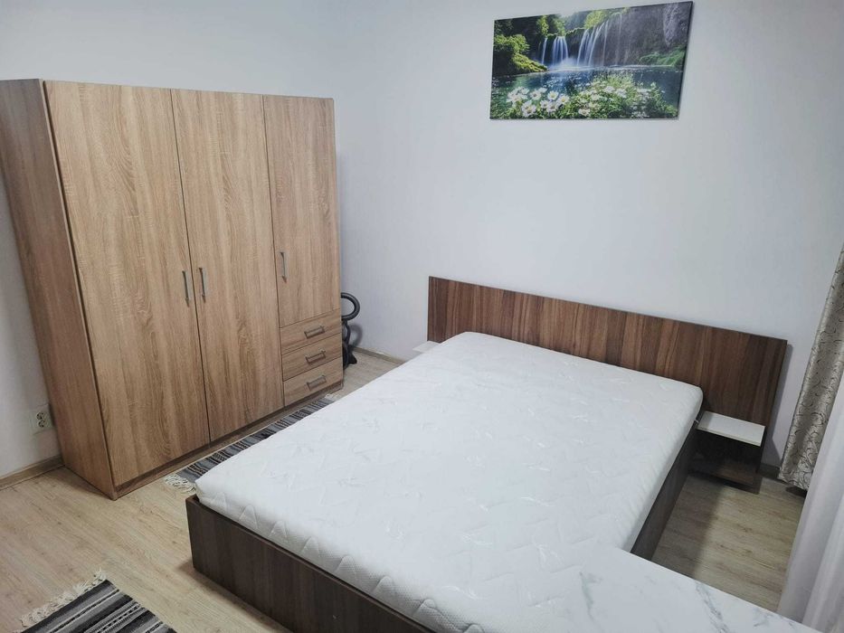 Inchiriez apartament cu 2 camere