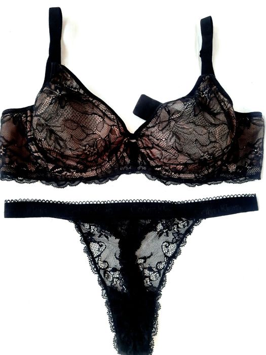 Triumph топ / потник и бикини