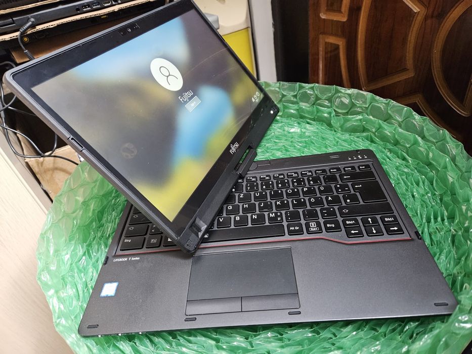 UltraBook Touch/Pliabil Fujitsu T939 I5 8365U FHD IPS  256GB 16GB DDR4