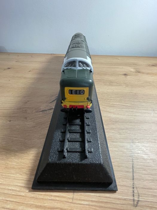 Machetă tren colecție  1961  Deltic D9002