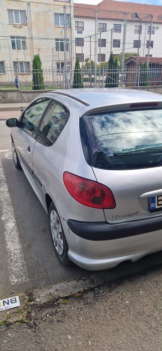 Se vinde Peugeot 206