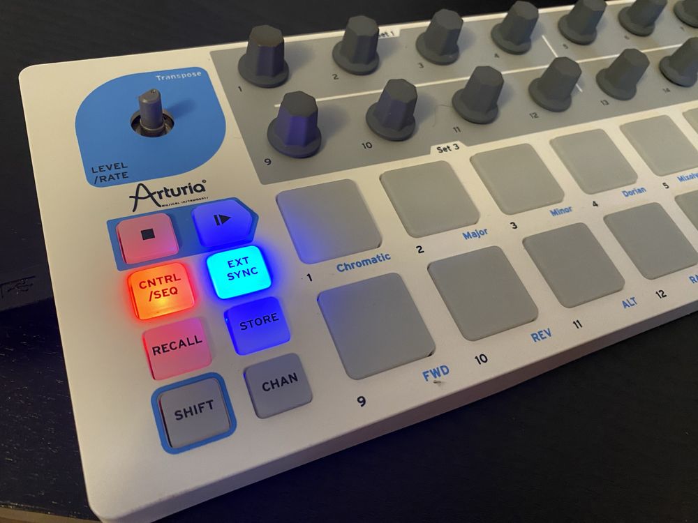 Controller/ Sequencer Arturia Beatstep