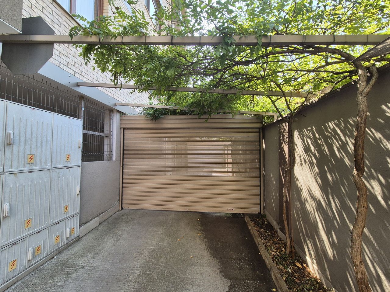 Продава се Гараж / Паркомясто в Пловдив, Кючук Париж - 16 кв.м за 2188 €/кв.м - Снимка #6