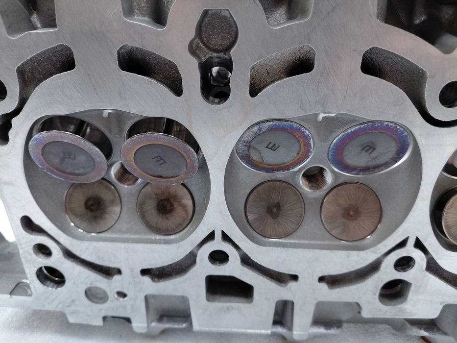 07L103285 К-т Нова Лява глава 5.2 V10 Audi R8 S8 S6