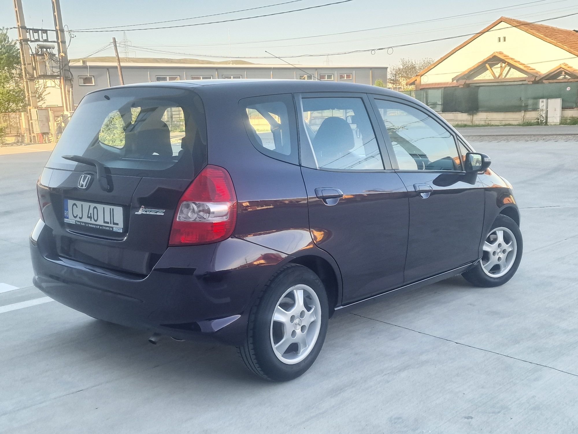 Honda jazz benzina 1.3 Imatriculat  5 usi Acte la zi