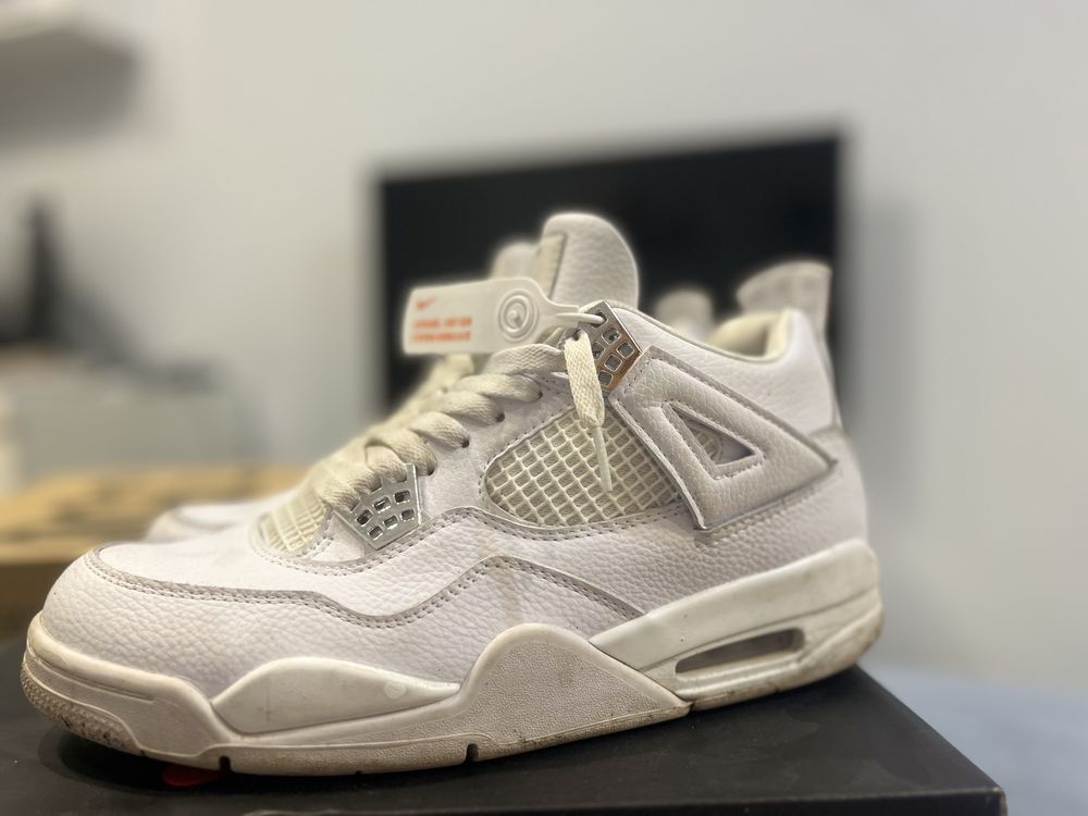 Air Jordan 4 Pure Money