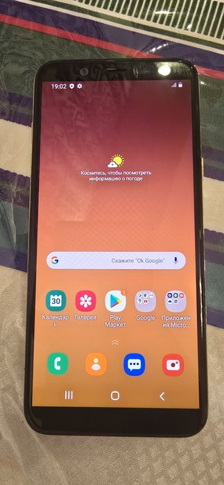 Продам смартфон Galaxy A6