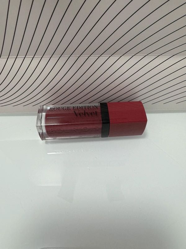 Ruj rouge edition velvet bourjois