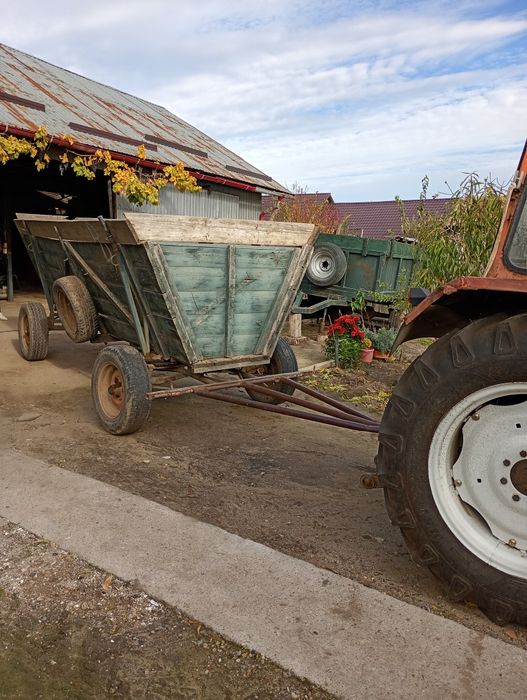 Vând căruța pentru tractor