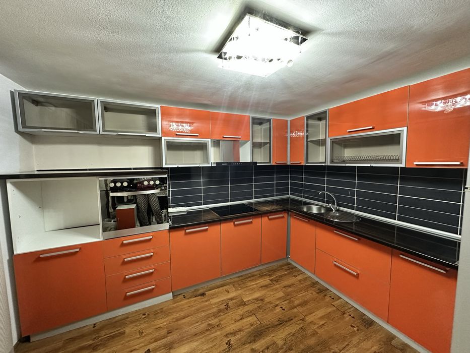 Mobila de bucatarie si electrocasnice