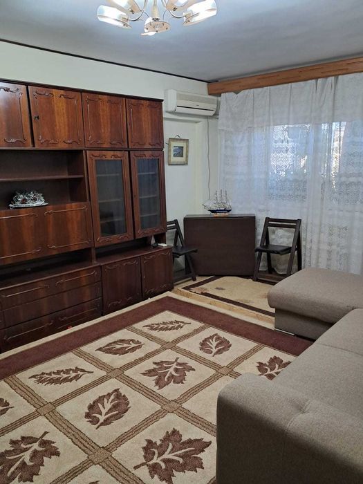 Vand apartament 4 camere in vaslui