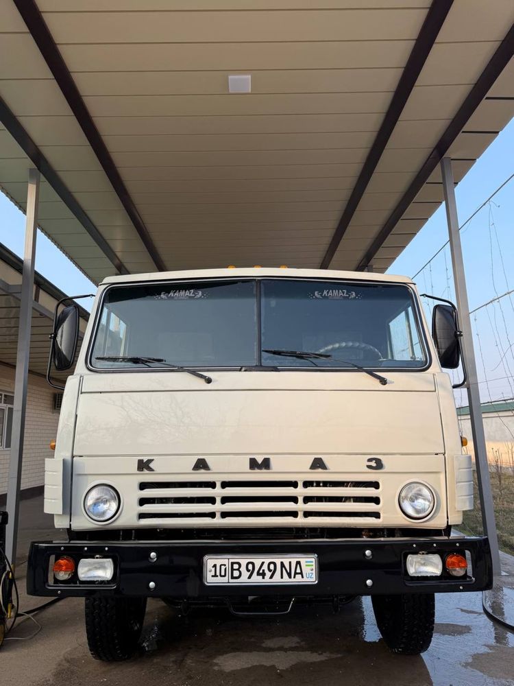 Kamaz samosval 55111