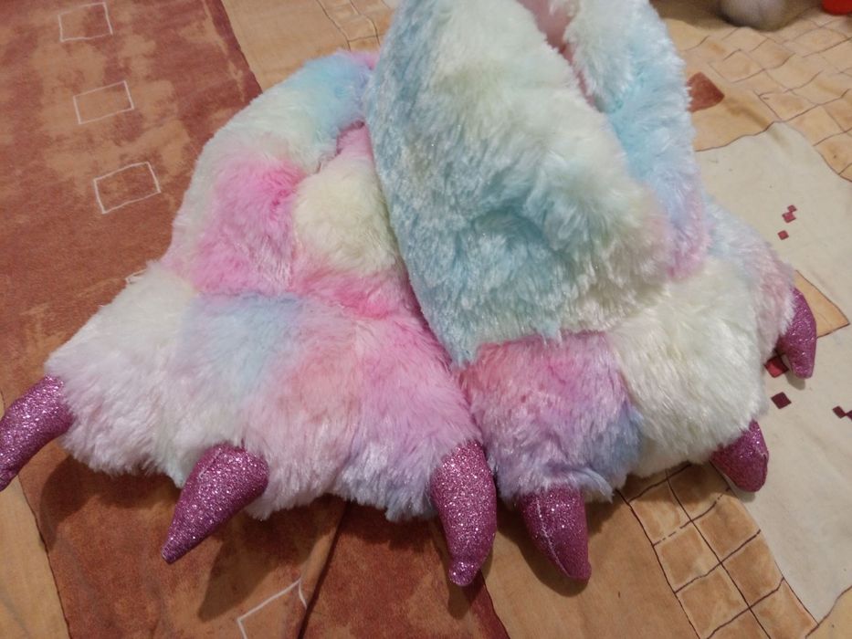 Страхотни пантофи