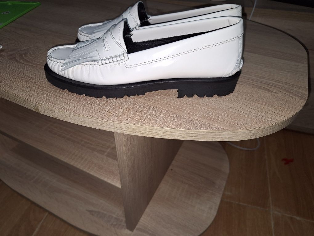 Pantofi tip mocasini dama din piele naturala  lacuita nr 38