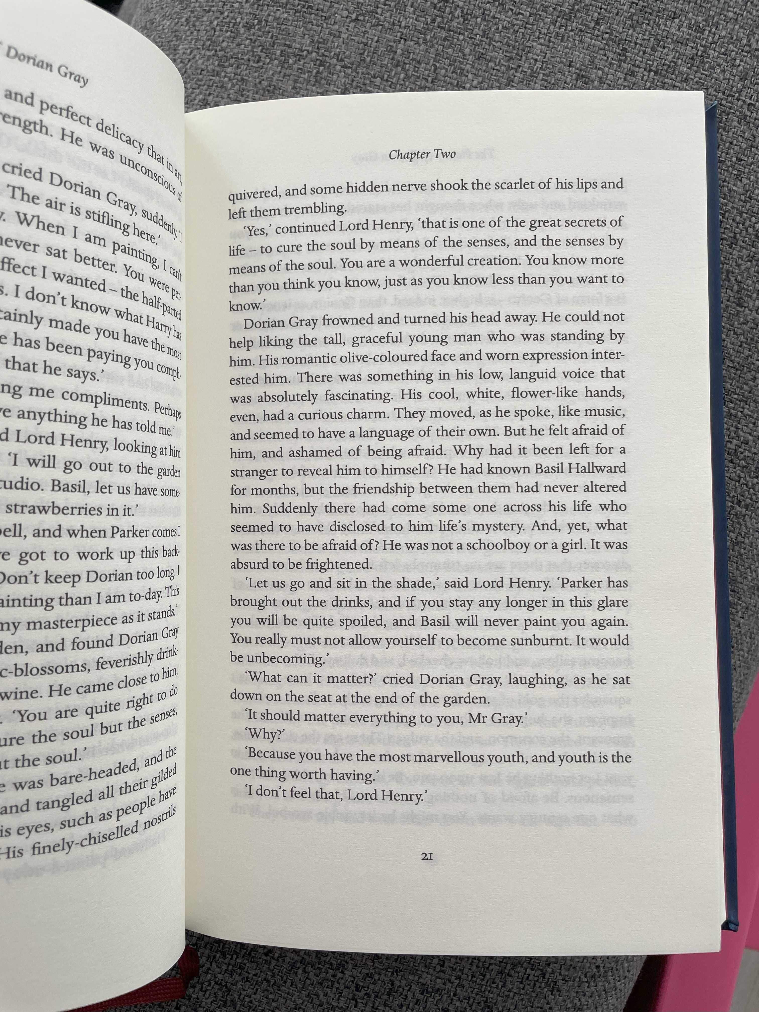 Книга на английски Oscar Wilde The picture of Dorian Gray