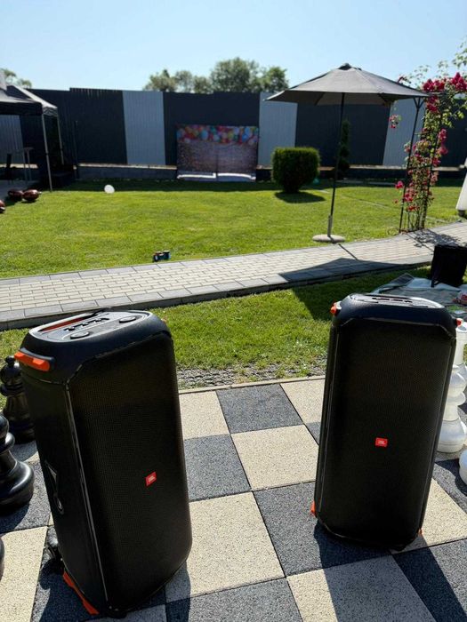 Inchiriem set boxe pentru evenimente