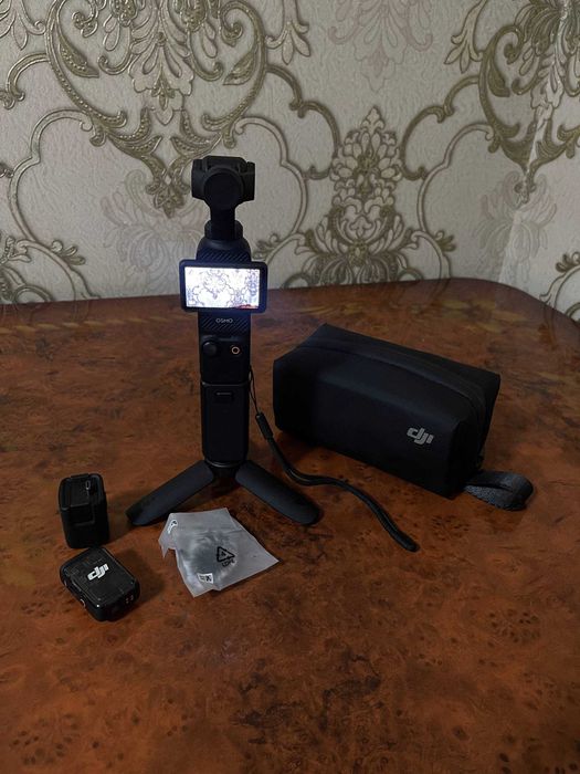 DJI Osmo Pocket 3 Creator Combo
