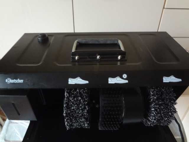 Нова немска машина за почистване на обувки