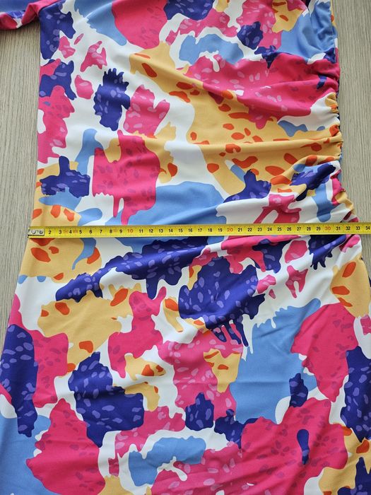 Rochie multicoloră de damă