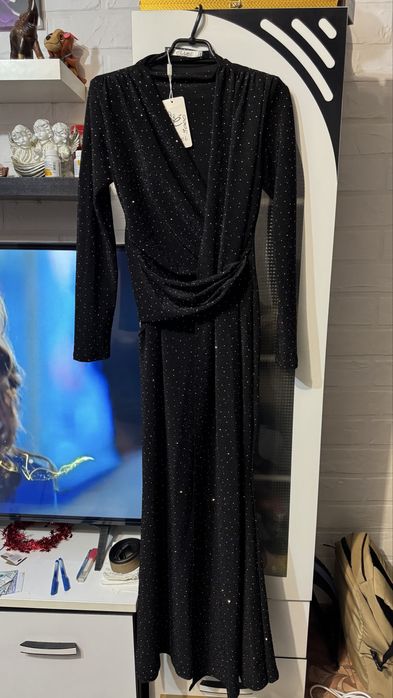 Продам вечернее платье 44 размера