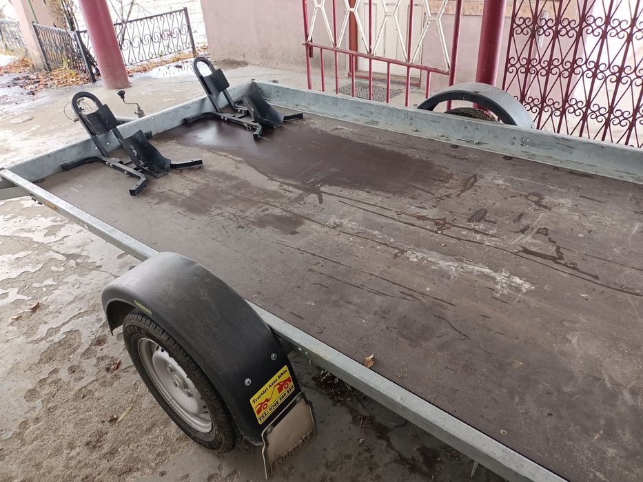 Închiriez remorca auto închiriez platforma auto remorca ATV moto