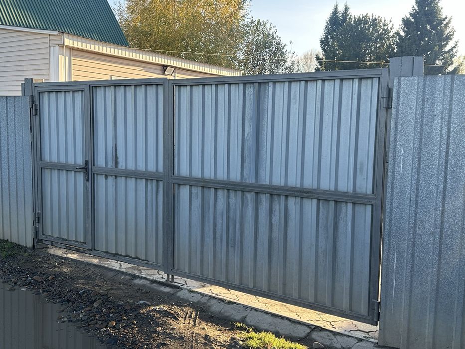 Продам ворота распашные