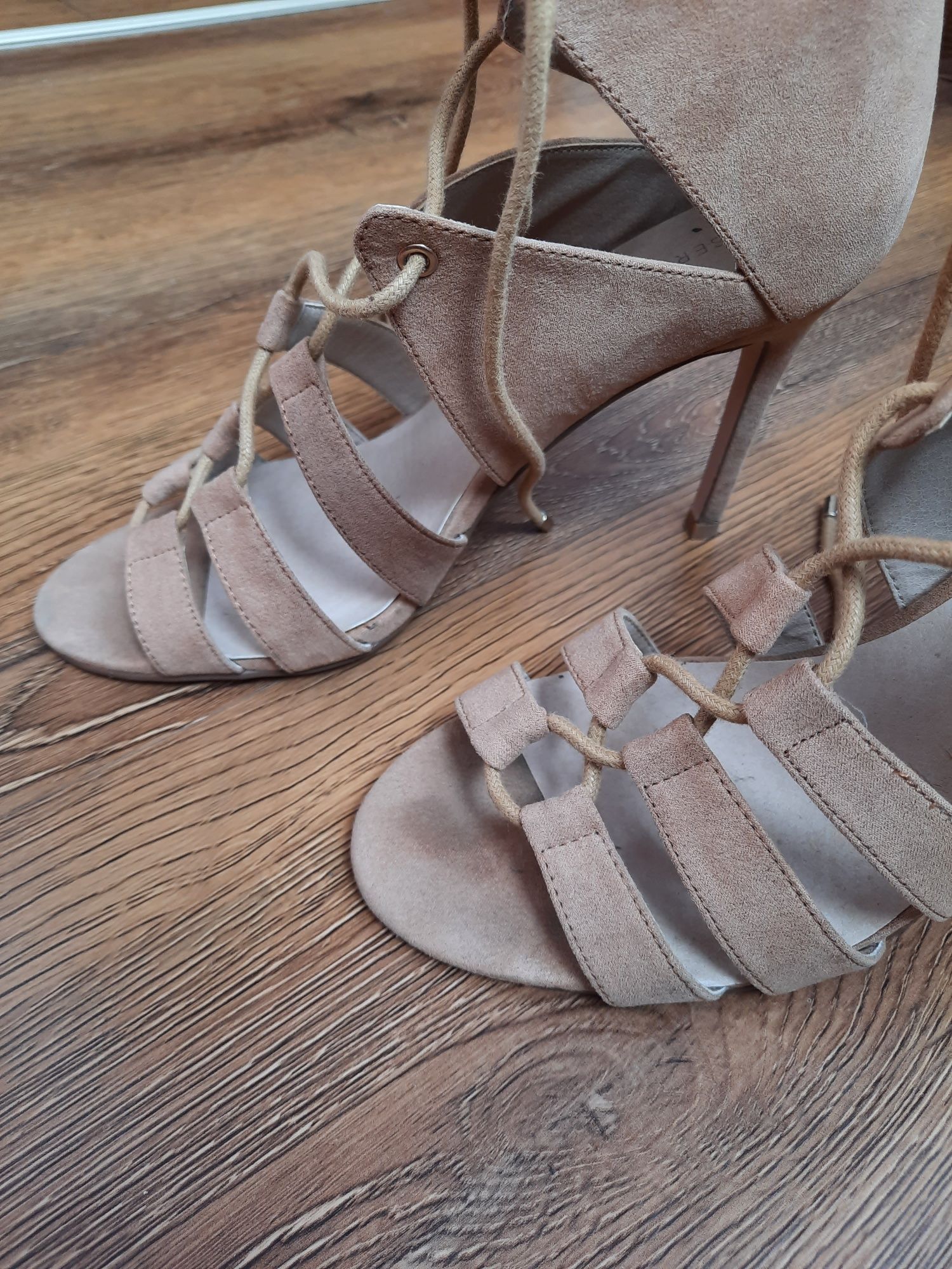 Sandale Reserved bej/nude