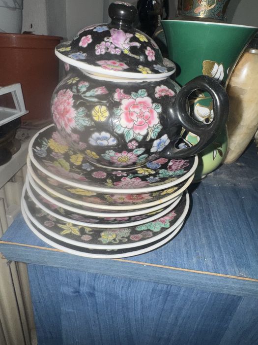 Bomboniera sau vas ptr depozitat 15 cm portelan gros