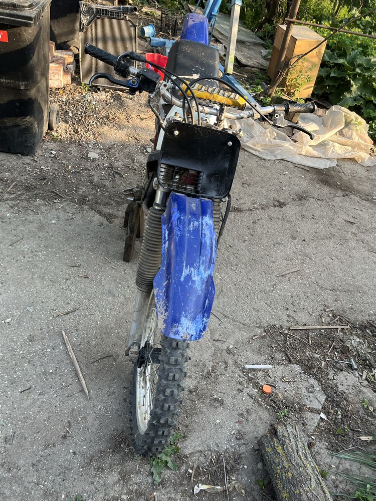 Moto Cross Yamaha 600