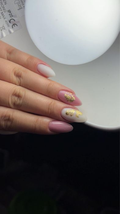 Unghii cu gel Cosmina