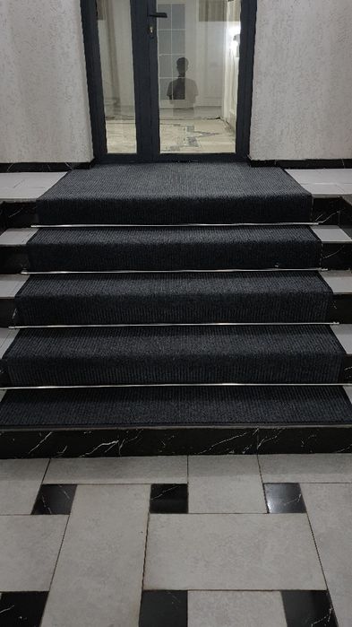 Gilam averlok qilish kesish