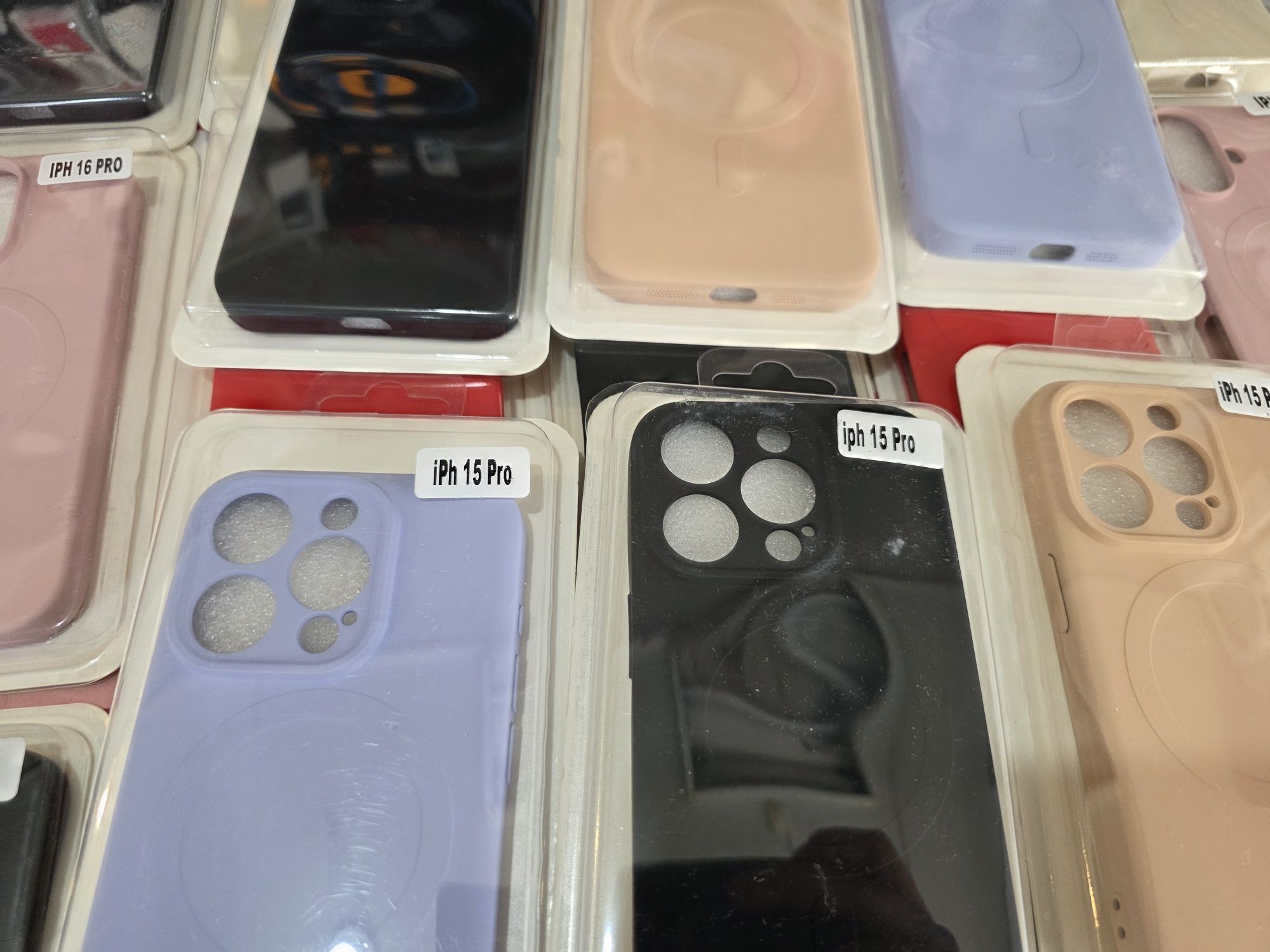 MAGSAFE гърбове за iPhone и Samsung
