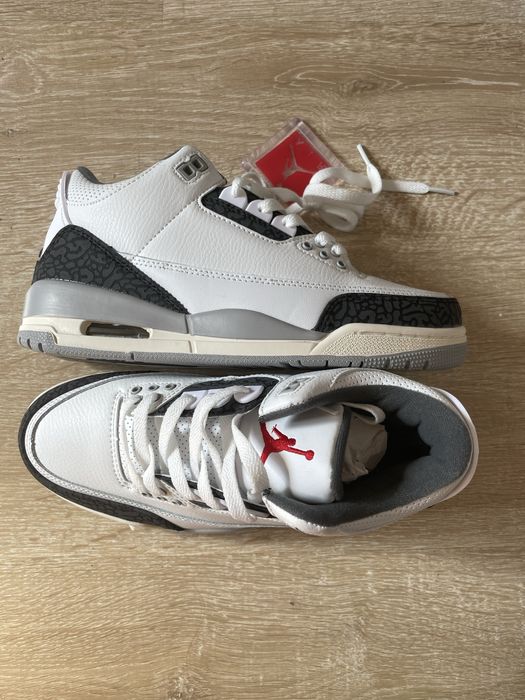 Jordan 3 retro og marimea 40