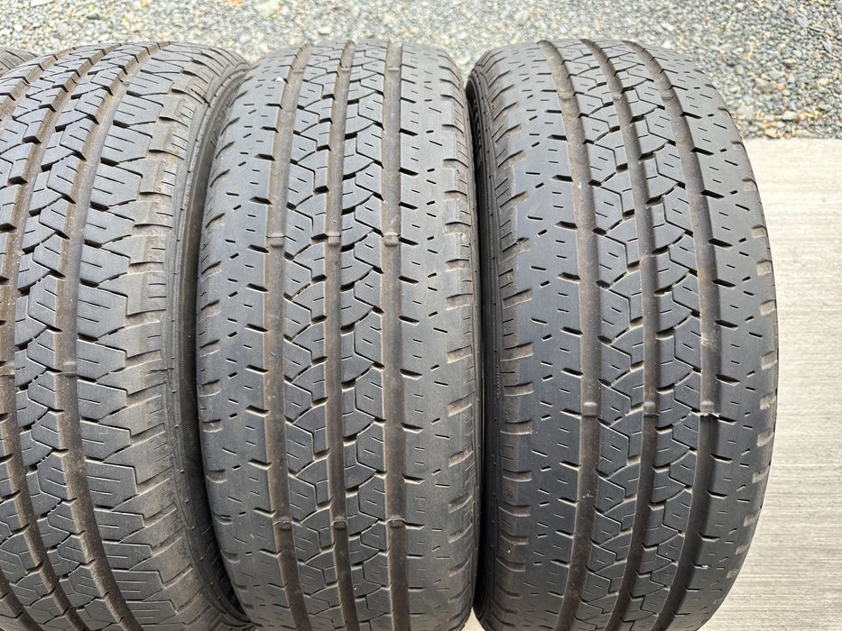 4бр. Отлични Летни Гуми 195/60R/16C -BARUM- DOT:0822- 8,3мм + 7,3мм