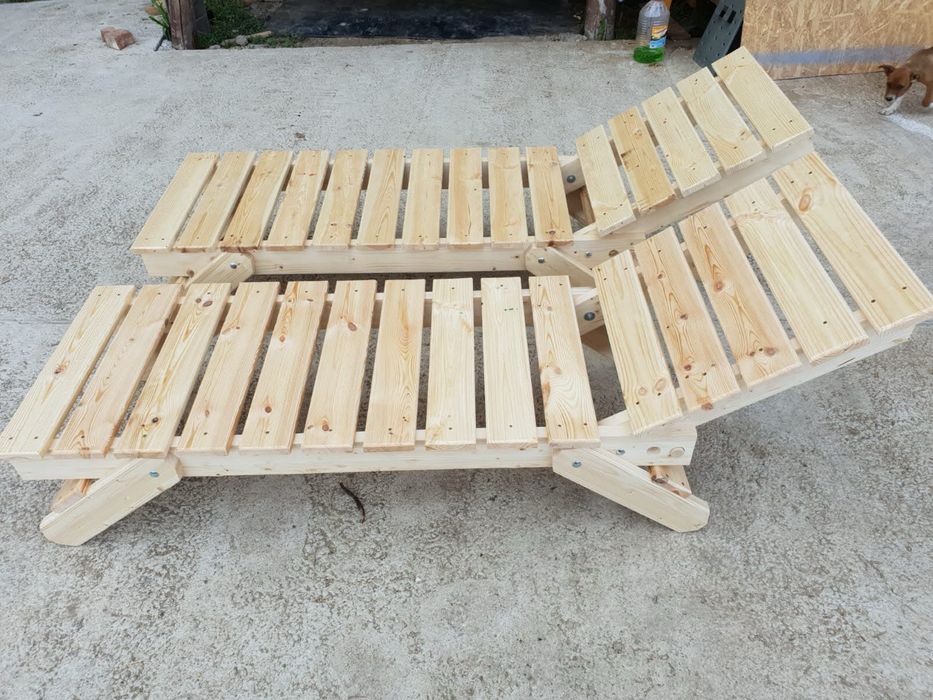 Sezlonguri si masuțe