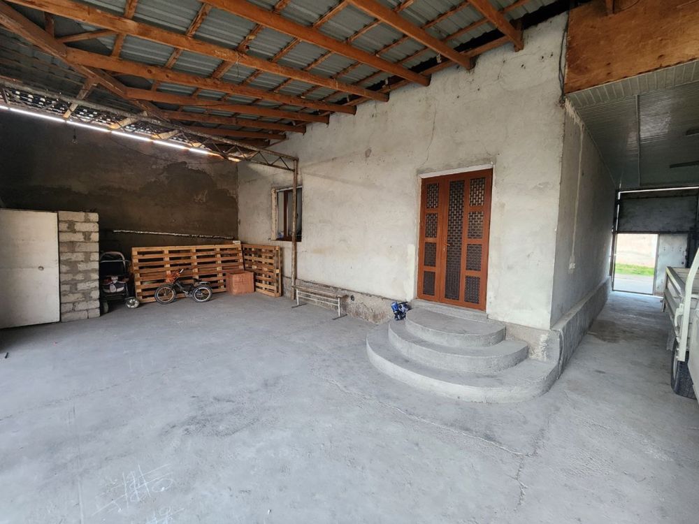 Продается дом 11 соток,8 комнат,локация Орта Чирчик Авангард