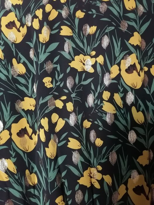 Страхотна рокля/