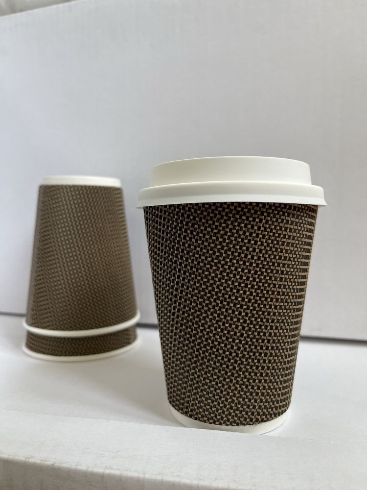 Стаканчики бумажные белые с крышками для горячих напитков /кофе/ чай