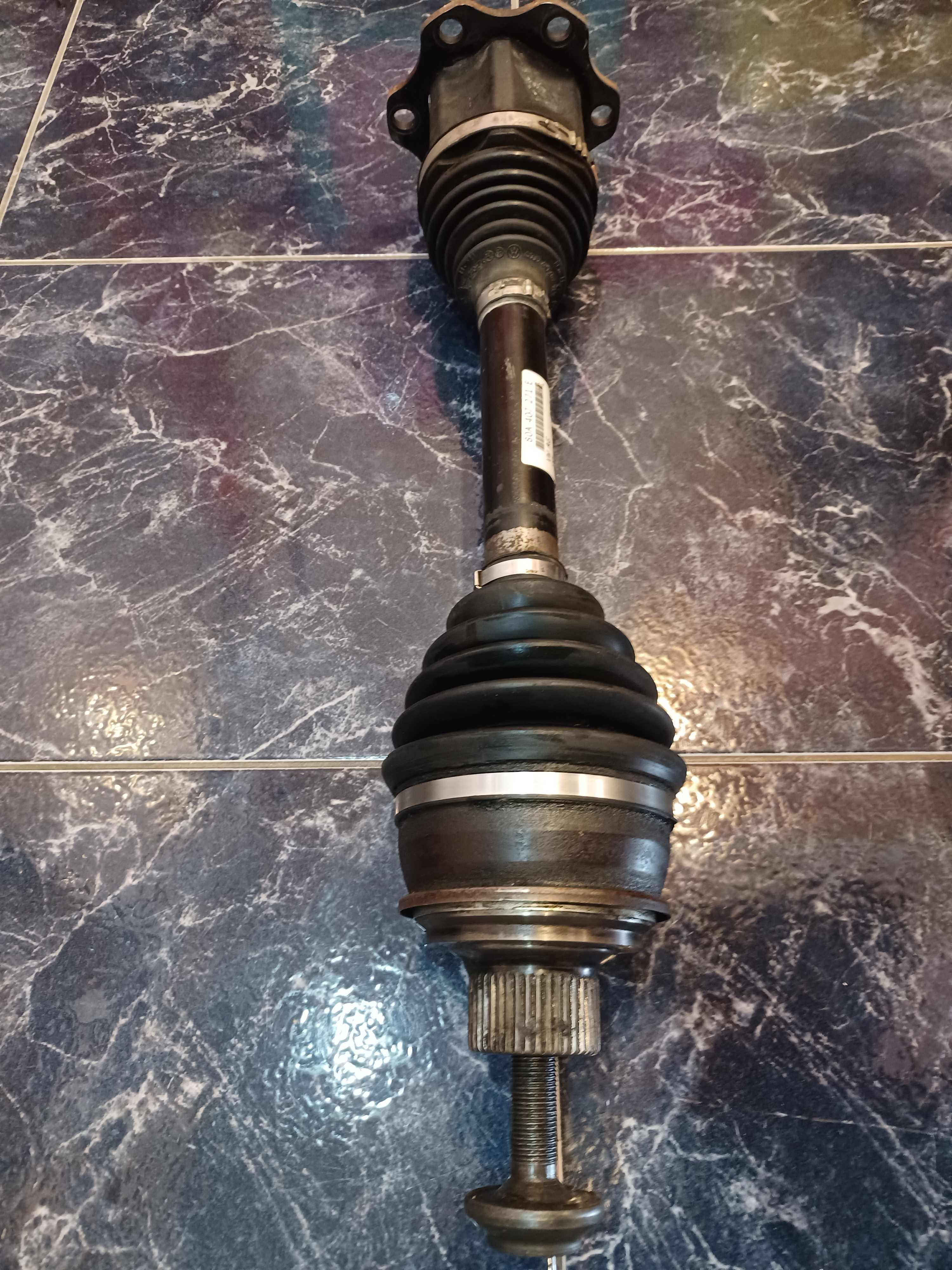 Полуоска за Audi Q5 80А II FYB 16-20 NEW с номер 80A407271E