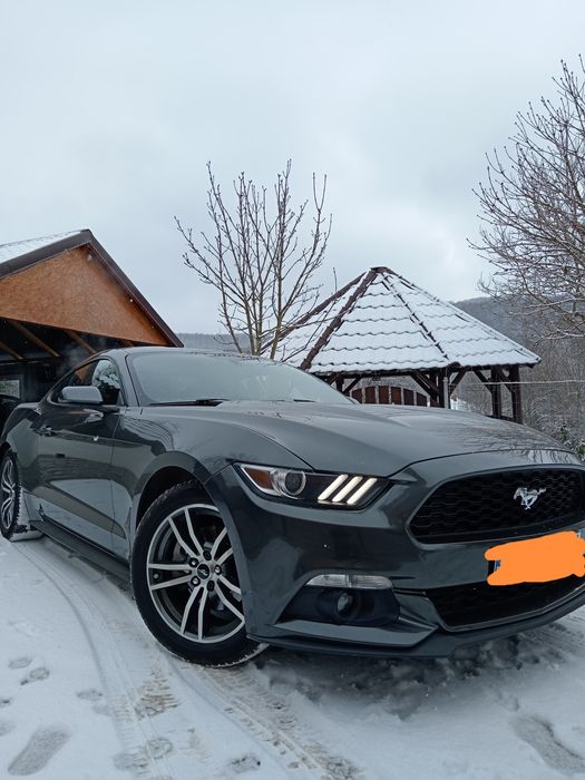 Se vinde jante ford mustang 235/50 R19 anvelope M+S Nokian