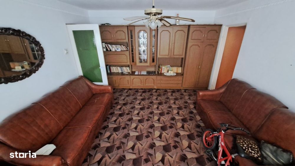 Vanzare apartament 3 camere, confort 1, Targoviste