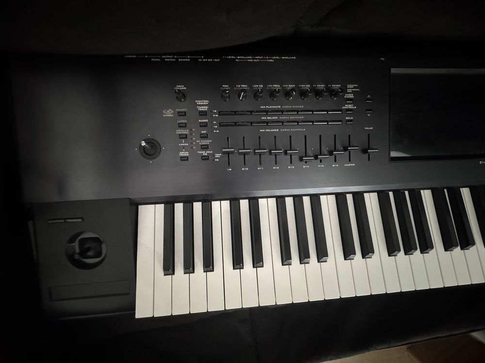 Korg kronos orga