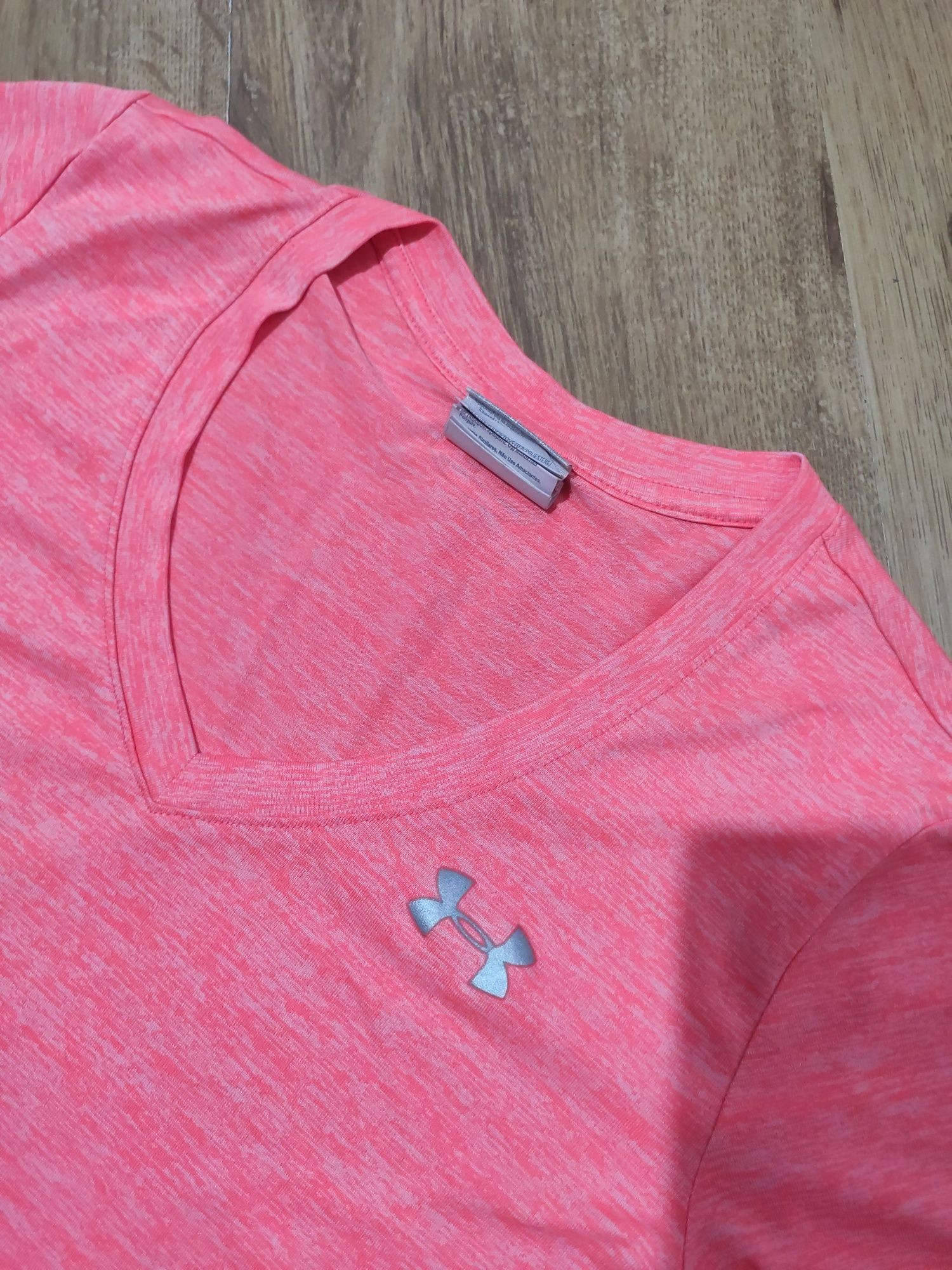 Tricou dama Under Armour mărimea XS