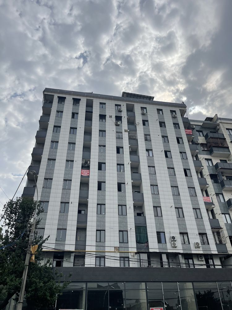 Olmazor chimboy 115  Cherez bank beriladi.