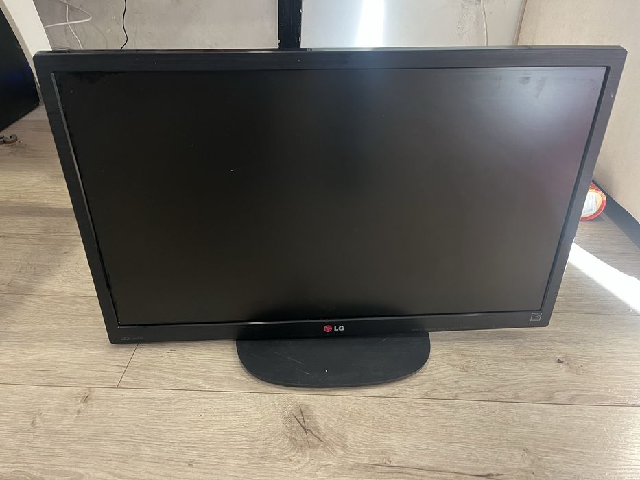 Минитор LG Диагональ 23